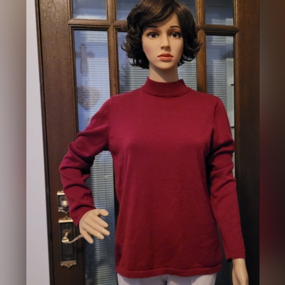 NWOT Joan Rivers Mock Turtleneck Sweater  Size Med - Picture 2 of 5